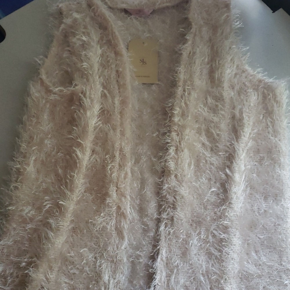 SJS FUZZY LONG VEST SIZE Large NWT